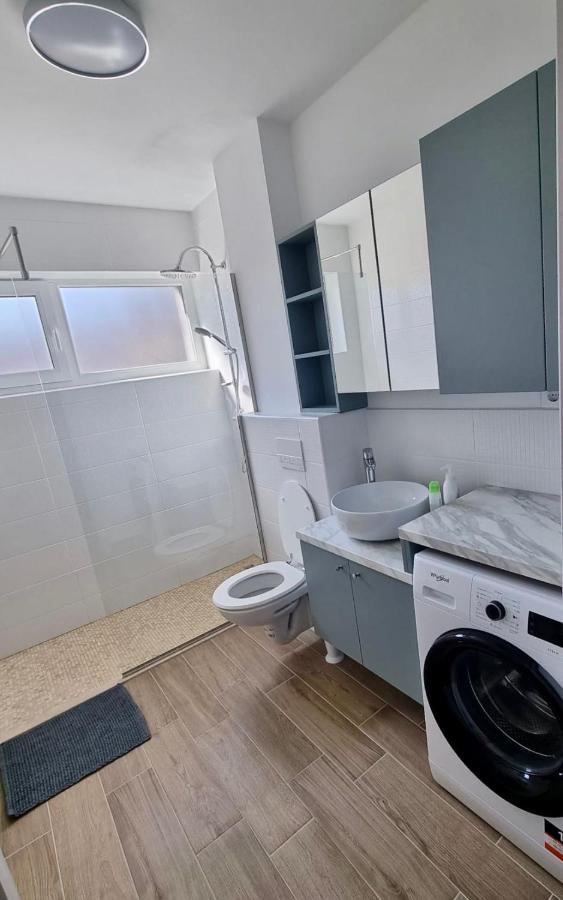 Lily Central Apartment With Free Parking Târgu-Mureş Eksteriør billede